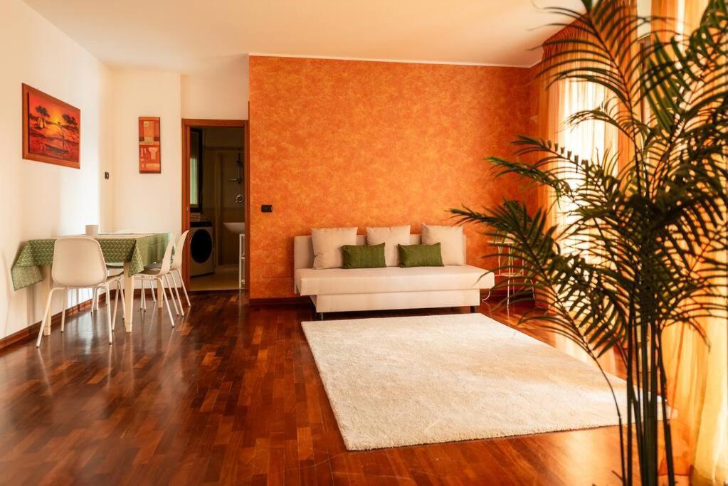 Attico Vicino Milano, Mxp, Rho Fiera Apartman Busto Arsizio Kültér fotó